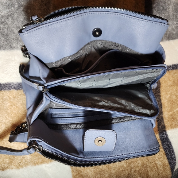 New w/out Tags Blue Vera Wang  Purse - Picture 14 of 15